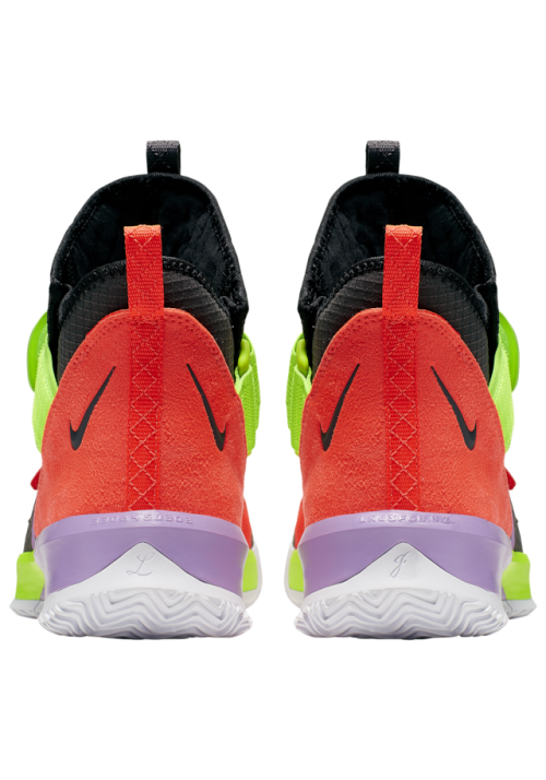 Baskets Nike LeBron Soldier XIII SFG  Hommes 4225-002