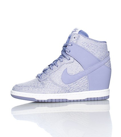 basket nike semelle compensee