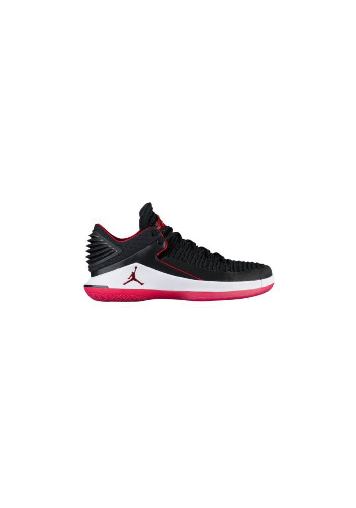 Basket Nike Air Jordan  AJ XXXII Low Hommes A1256-001