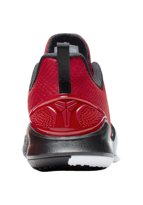 Baskets Nike Mamba Focus  Hommes 5899-600