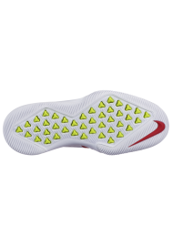 Baskets Nike Alpha Menace Turf Low Hommes Q8129-102