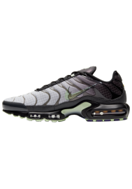 Chaussures Nike Air Max Plus Hommes T1619-001