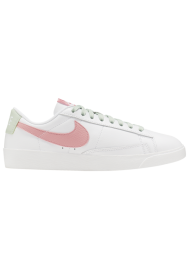 Baskets Nike Blazer Low Femme V9370-105