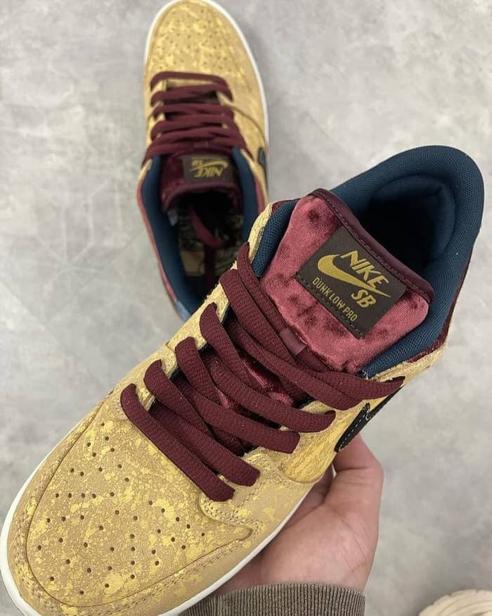 Nike SB Dunk Low City of Cinema