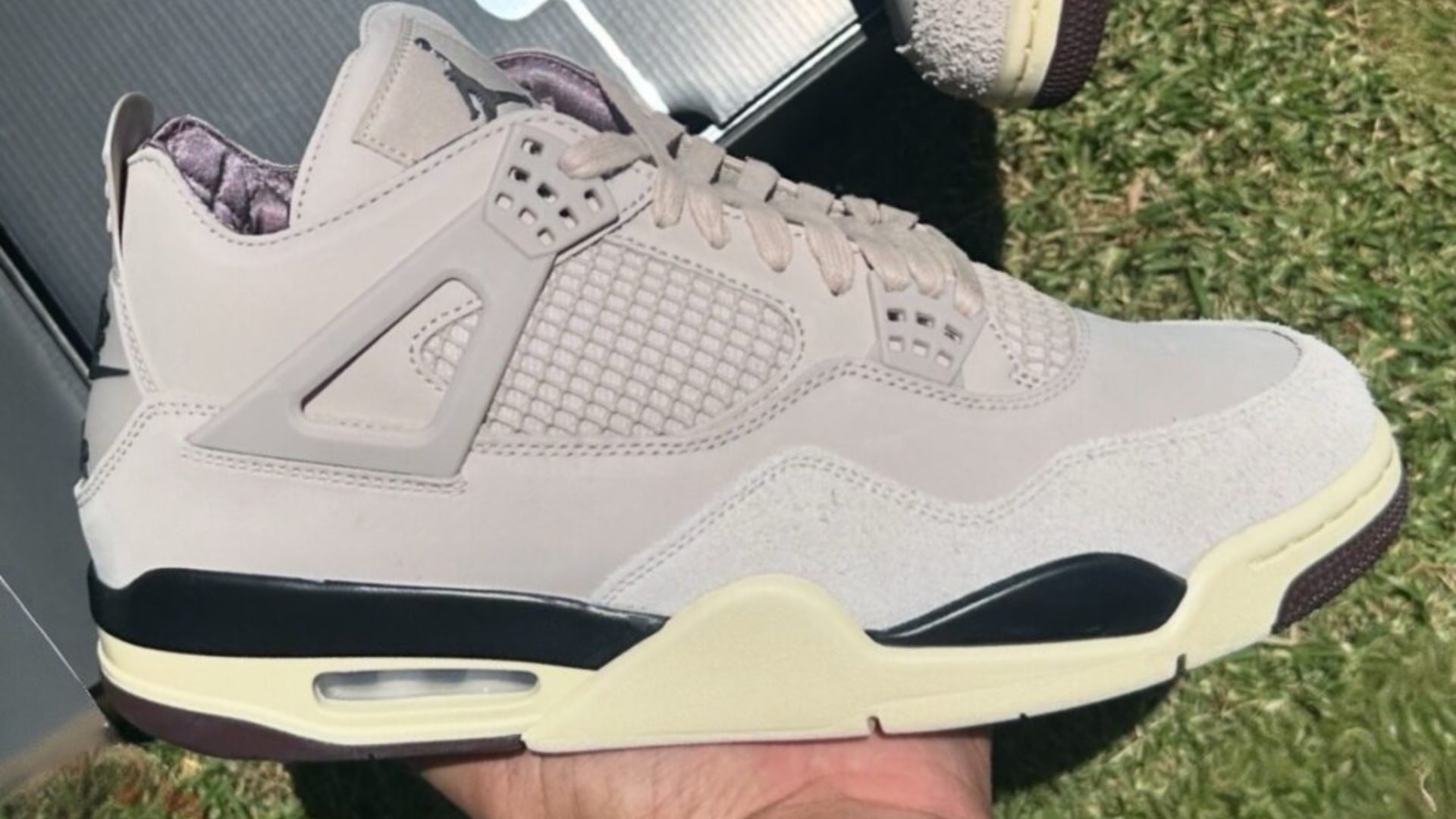 Un Premier Aperçu de la Nouvelle Collaboration A Ma Maniére x Air Jordan 4